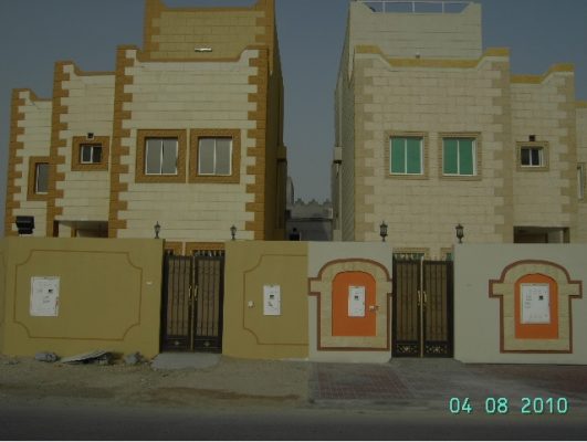 عدد 2 فيلا بمنطقة أم صلال علي